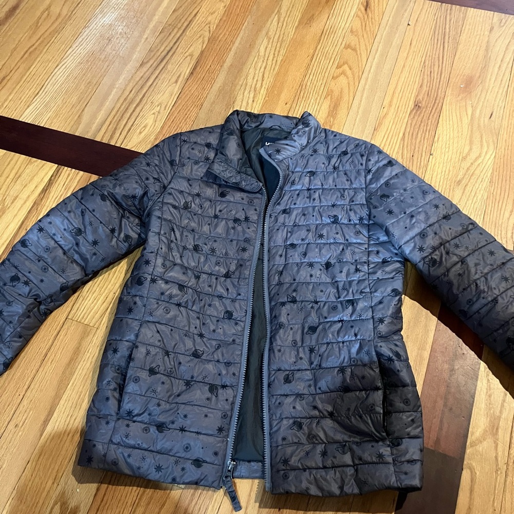 Gray Patterned Puffer Jacket - image 1